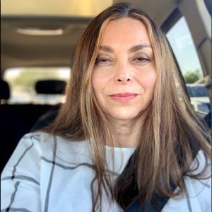 Meet your Posher, Claudia